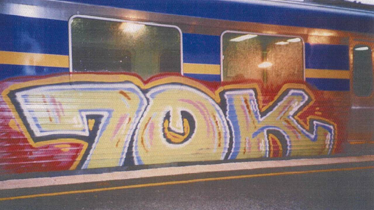 Police Life stories - Perseverance pays off - A large 70K graffiti on a train - 1280x720 - In-page