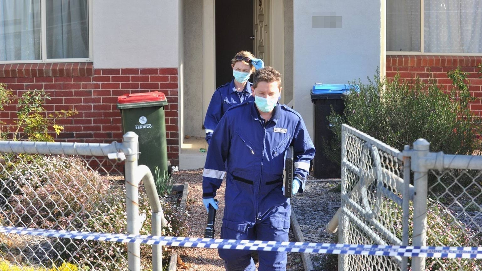 News - Police Life stories – Can a burglar be a murderer – police and forensic members gathering at the crime scene – 1280x720 - Feature