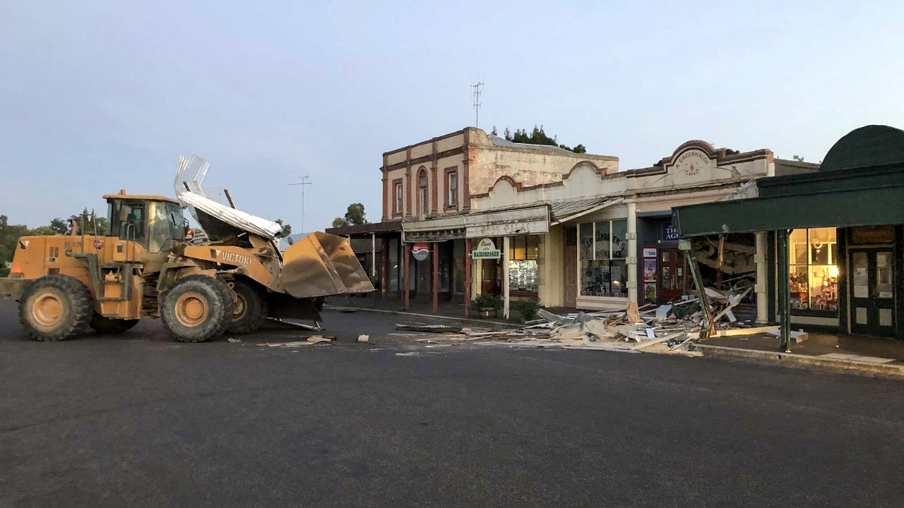Police Life stories – Busting open an ATM gang - Damaged shop in clunes 1280x720 – In-page