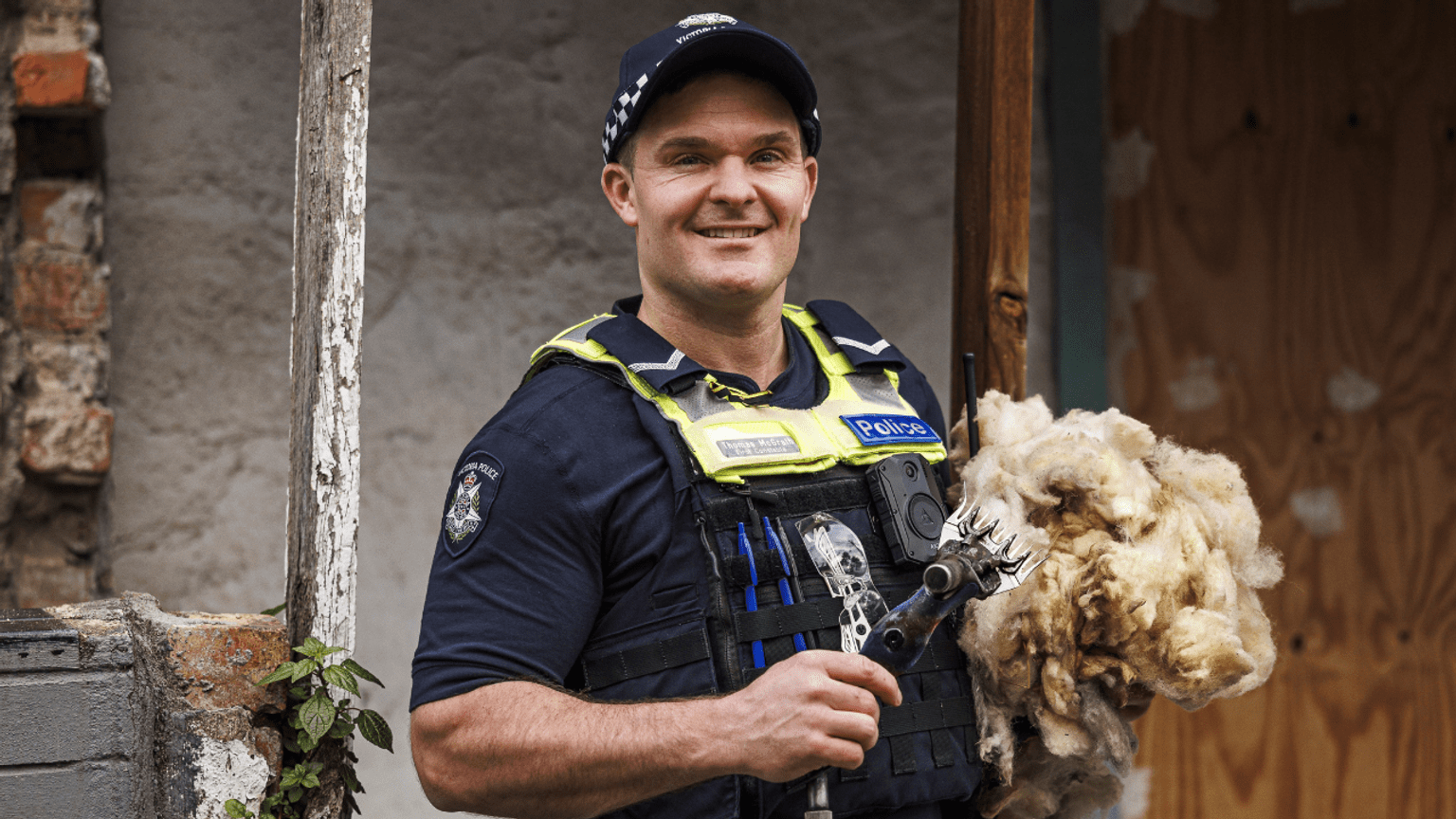 Police Life stories – No wool over Tom’s eyes - Police officer  in front of house 1280x720 – Feature